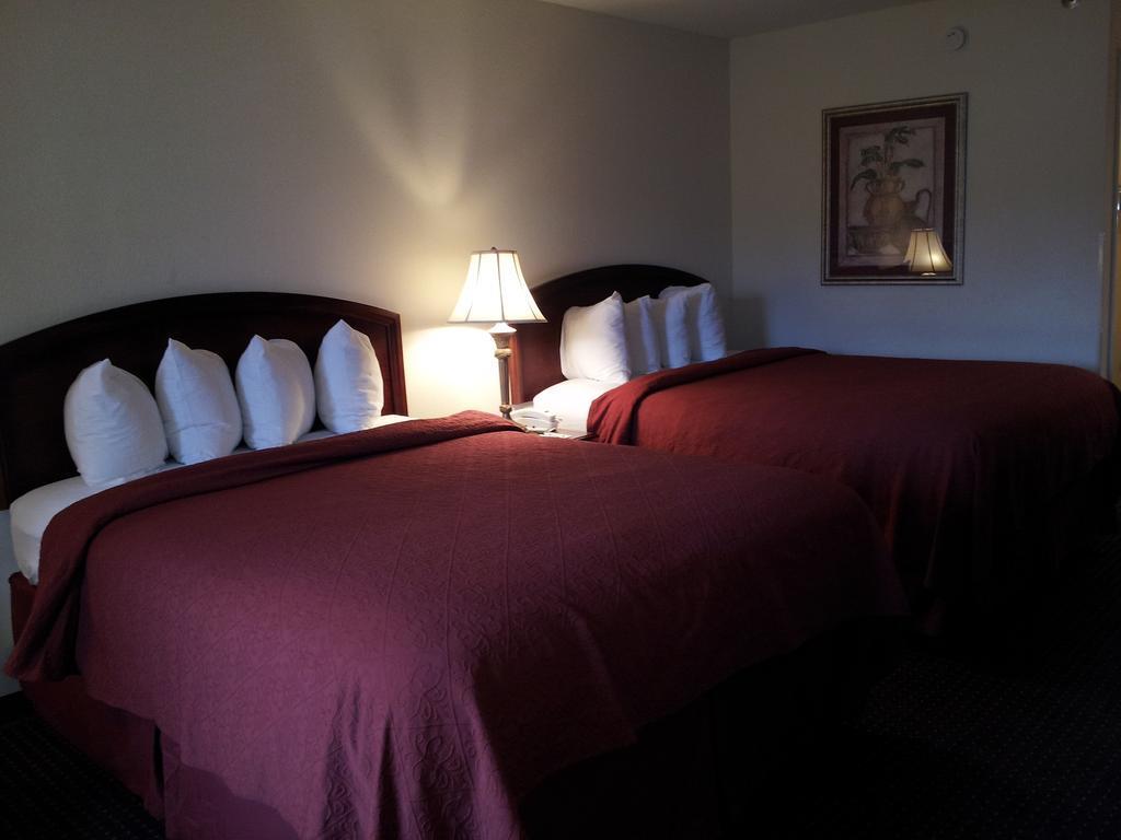 Quality Inn Pelham I-65 Exit 246 Exteriér fotografie