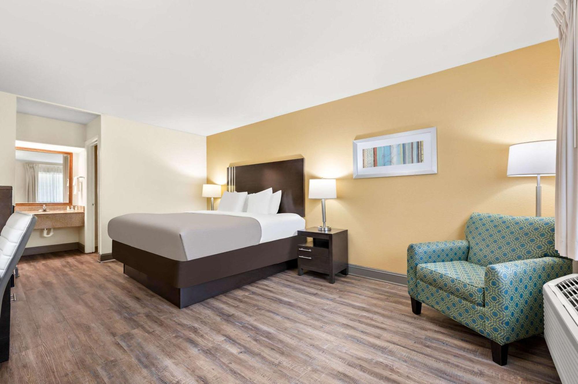 Quality Inn Pelham I-65 Exit 246 Exteriér fotografie